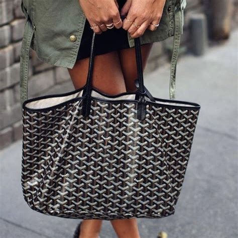 goyard louis tote price|Goyard tote bag cost.